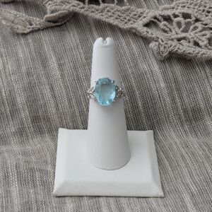 Elegant Silver Blue Gemstone Ring
